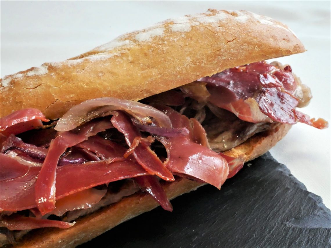 Cómo Preparar Una Brascada: Guía Paso A Paso Para El Bocadillo Valenciano Perfecto