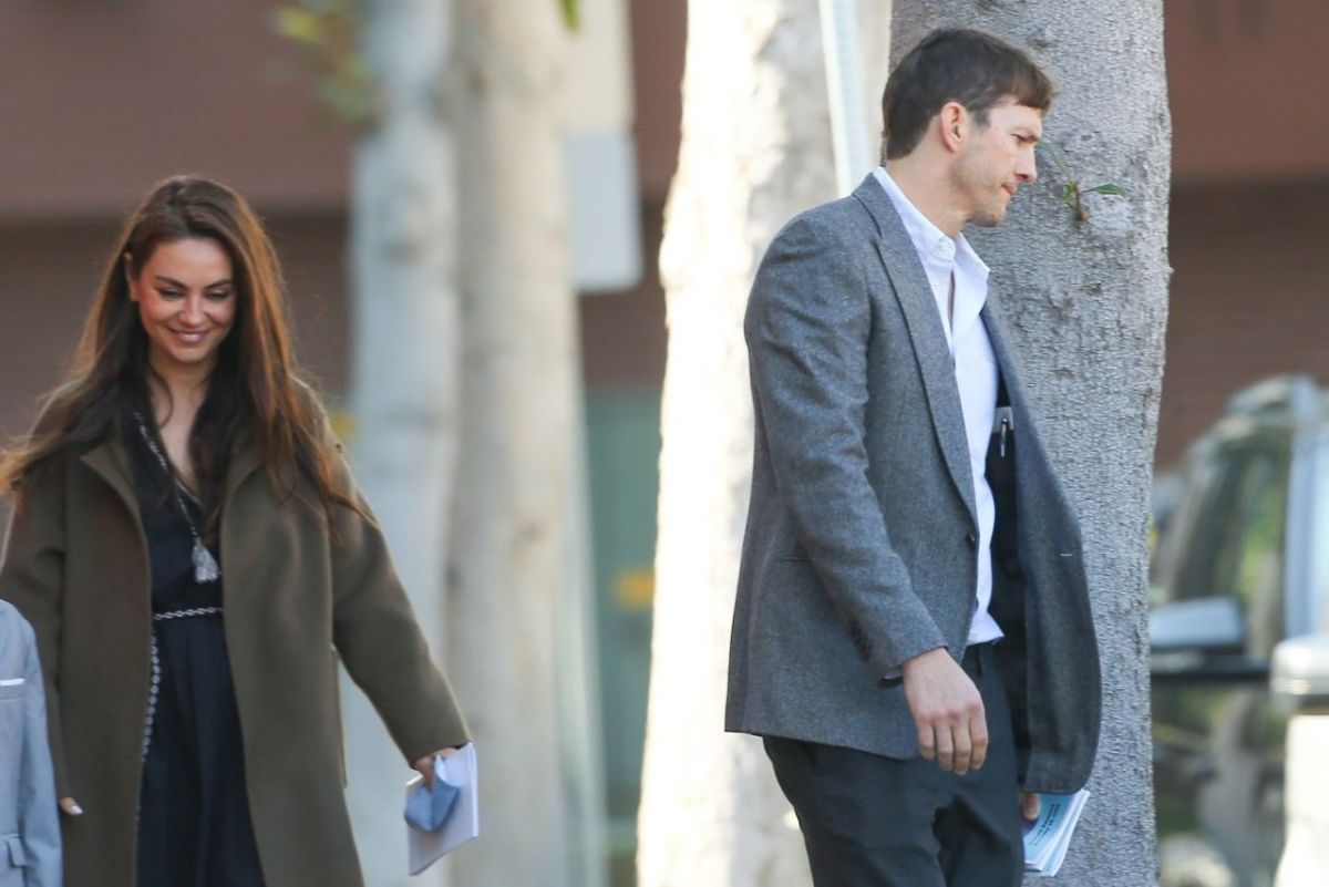 Couple's Outing: Ashton Kutcher And Mila Kunis In Beverly Hills Post-Venice Shoot Couple's Outing: Ashton Kutcher And Mila Kunis In Beverly Hills Post-Venice Shoot