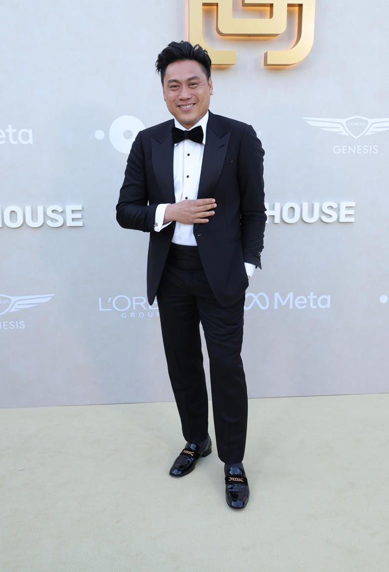 Crazy Rich Asians Sequel: Jon M. Chu Executive Produces For Max Crazy Rich Asians Sequel: Jon M. Chu Executive Produces For Max