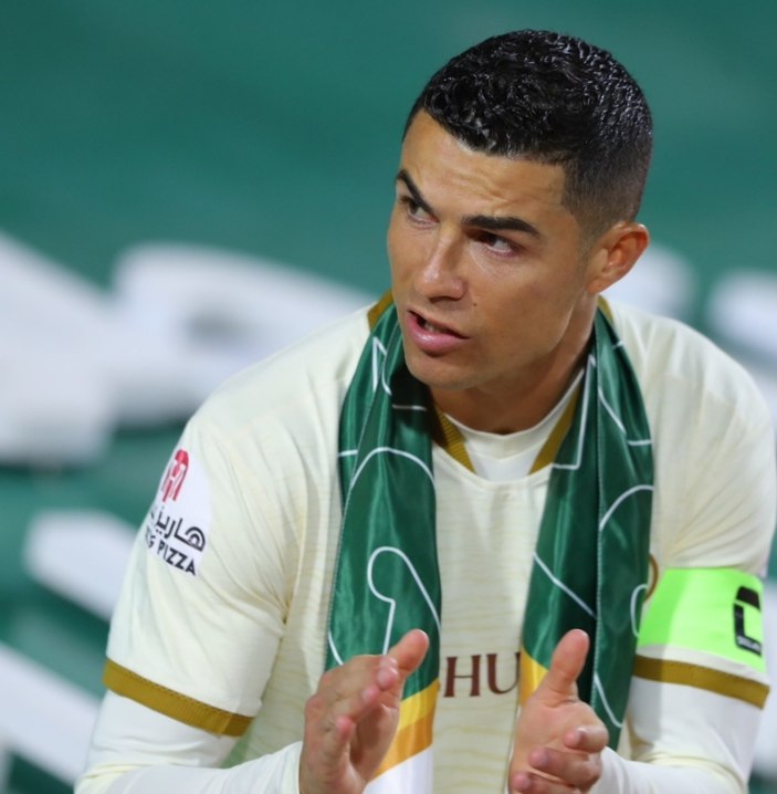 Cristiano Ronaldo Al Nassr'da 2 Yıl Daha! Cristiano Ronaldo Al Nassr'da 2 Yıl Daha!