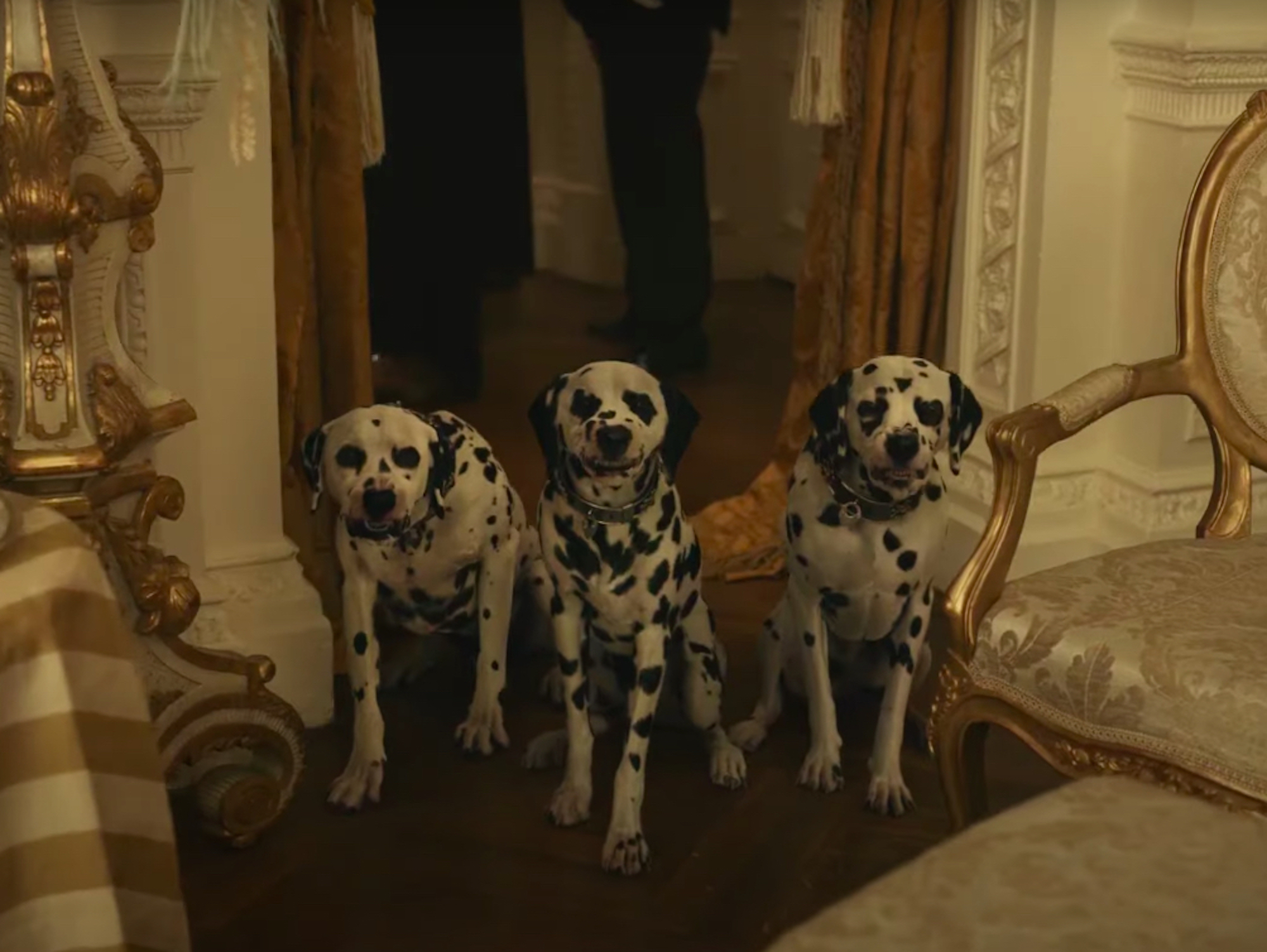 Cruella Trailer: Emma Stone Vs. Emma Thompson's Baroness Von Hellman Cruella Trailer: Emma Stone Vs. Emma Thompson's Baroness Von Hellman