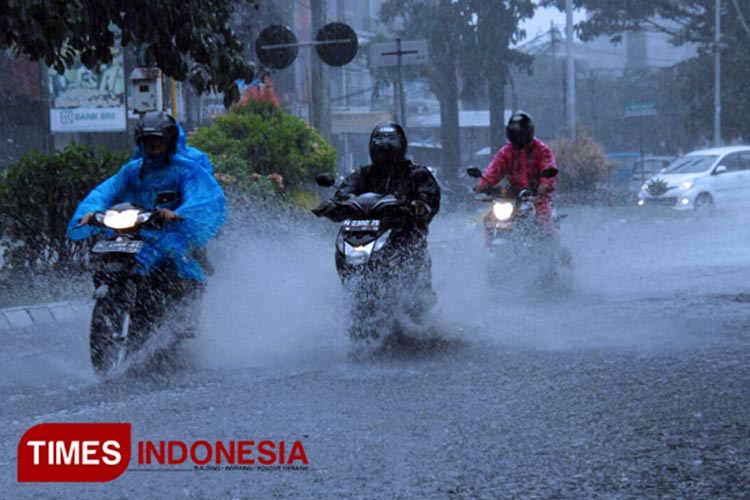 Cuaca Bali Besok: Dominan Berawan, Waspada Hujan Ringan Cuaca Bali Besok: Dominan Berawan, Waspada Hujan Ringan