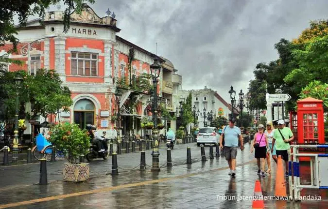 Cuaca Semarang Besok (22/4): Peringatan Hujan Siang Di Jawa Tengah Cuaca Semarang Besok (22/4): Peringatan Hujan Siang Di Jawa Tengah