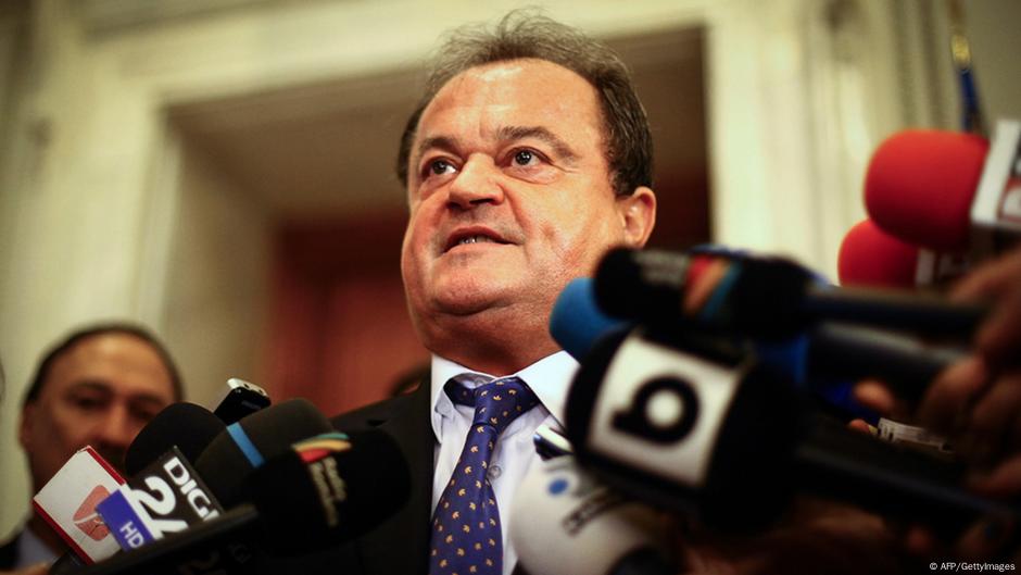Cum Ne Schimbă Politica Părerile? Analiza Opiniei Publice Cu Mirel Curea Cum Ne Schimbă Politica Părerile? Analiza Opiniei Publice Cu Mirel Curea