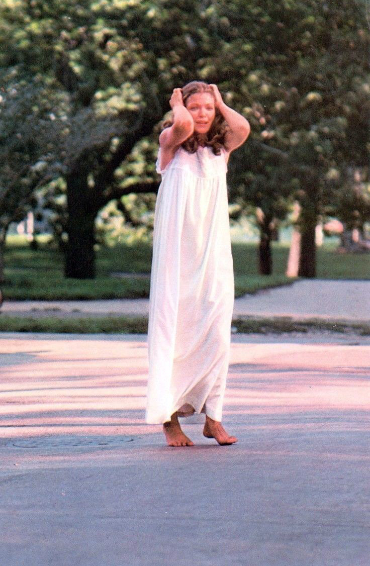 Death Of Dallas And Carrie Icon: Daughter Amy Irving's Heartfelt Tribute