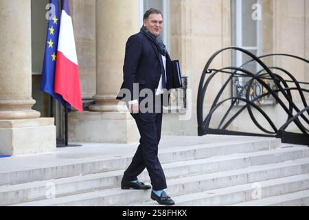 Débat Caverivière - Tabarot (24 Avril 2025) : Regarder Le Replay Vidéo Débat Caverivière - Tabarot (24 Avril 2025) : Regarder Le Replay Vidéo