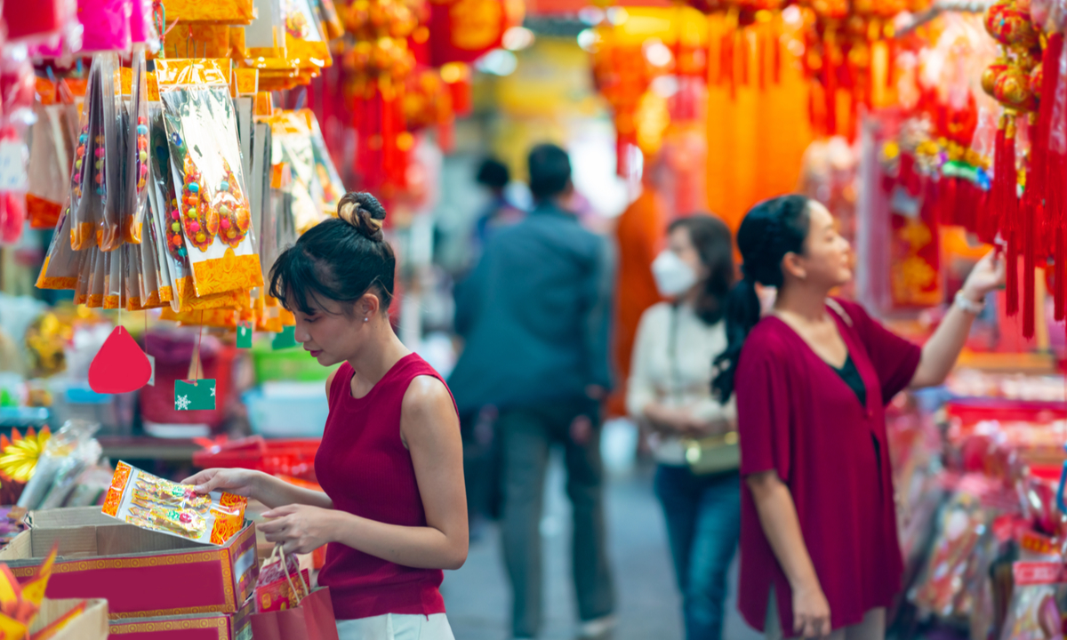 Decoding Recession Clues: What Social Media Reveals About Consumer Spending Decoding Recession Clues: What Social Media Reveals About Consumer Spending
