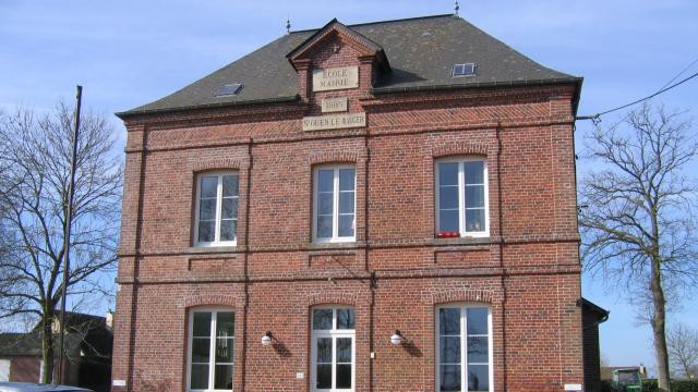 Déménagement Possible De L'école Maternelle De Saint-Ouen: Le Vote Des Parents Déménagement Possible De L'école Maternelle De Saint-Ouen: Le Vote Des Parents