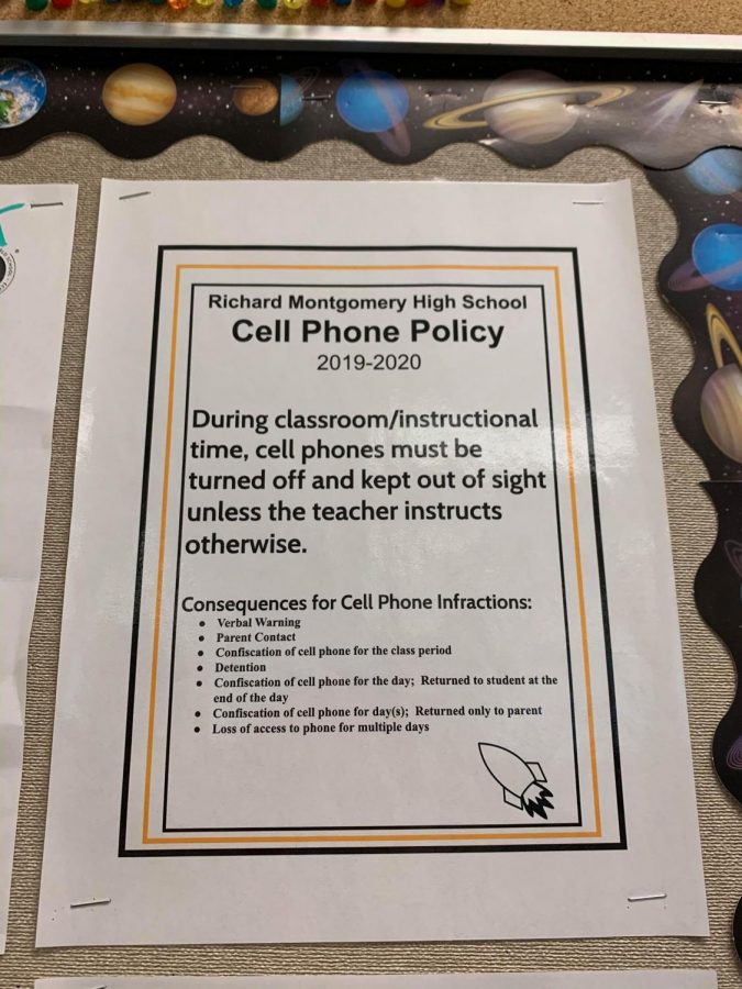 DMPS Implements District-Wide Cell Phone Policy For Upcoming School Year DMPS Implements District-Wide Cell Phone Policy For Upcoming School Year