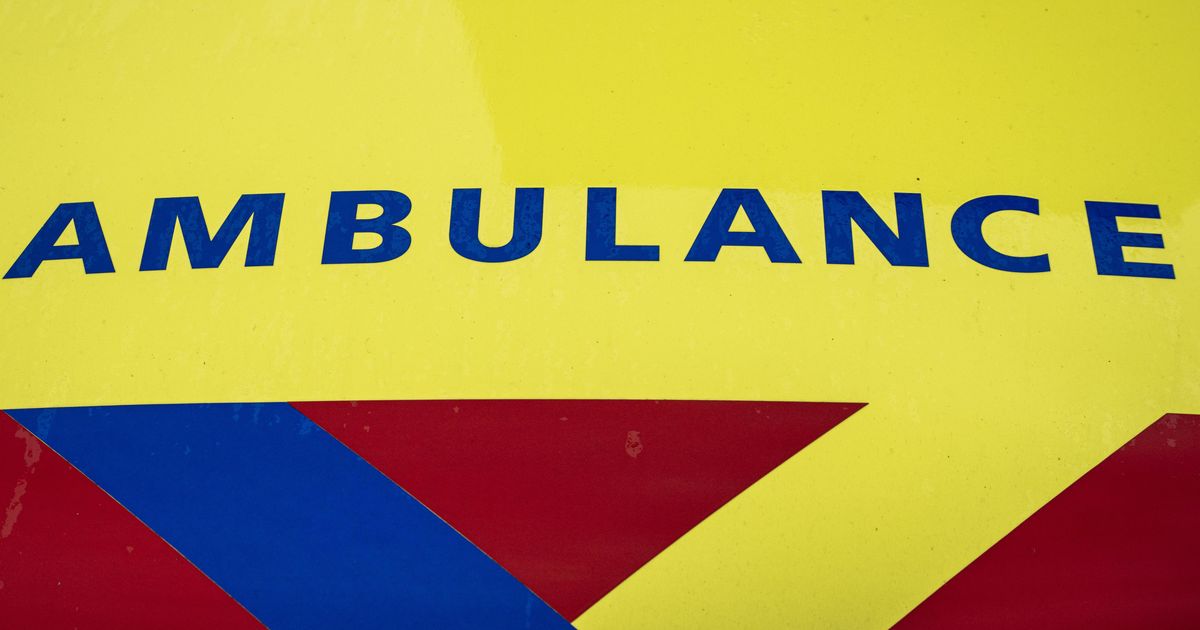 Dodelijke Aanrijding A67: Man Uit Venlo Overleden Na Drie Auto's Botsen Bij Grashoek Dodelijke Aanrijding A67: Man Uit Venlo Overleden Na Drie Auto's Botsen Bij Grashoek