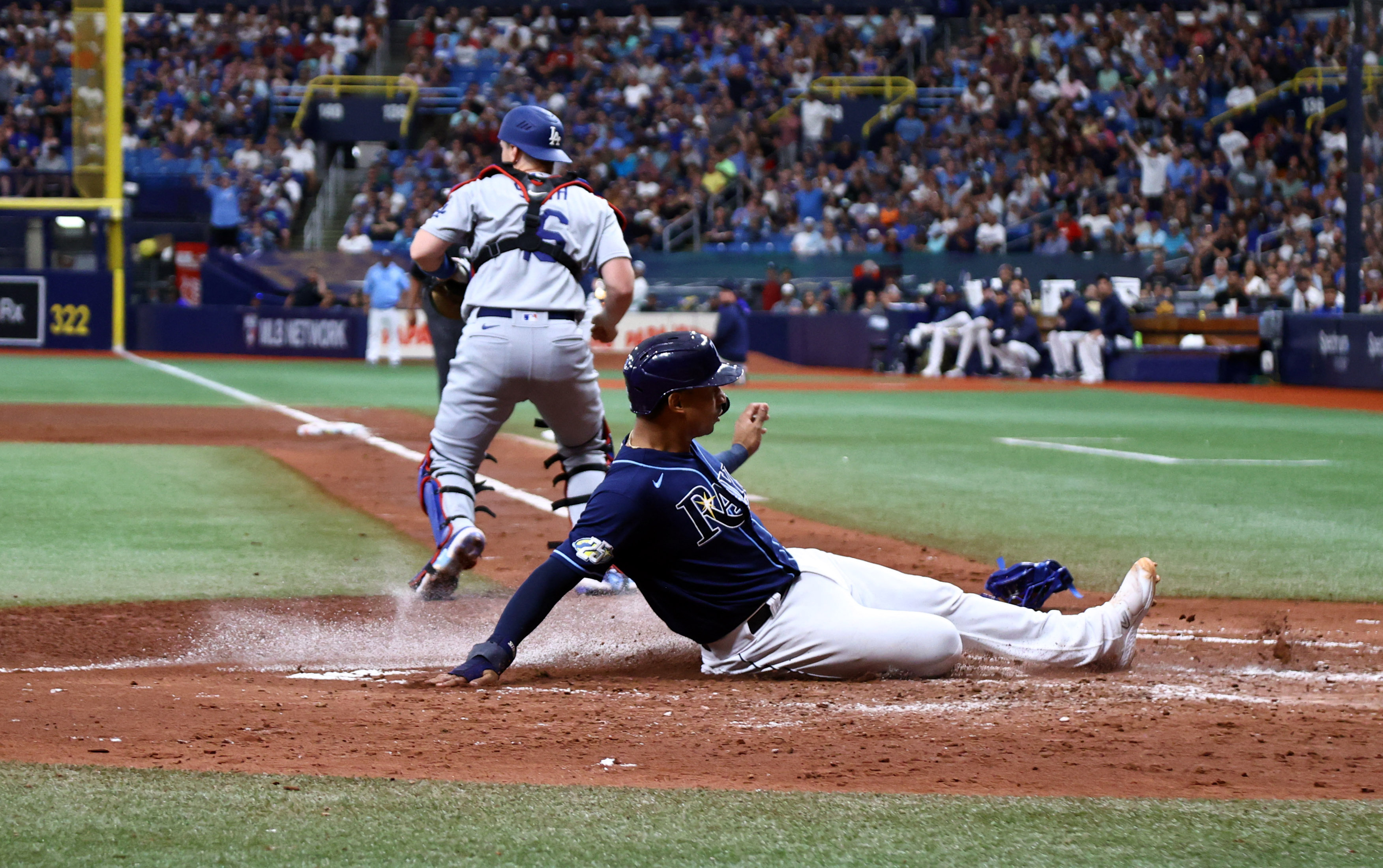 Dodgers Defeat Giants: Freeman, Kim Deliver Key Home Runs