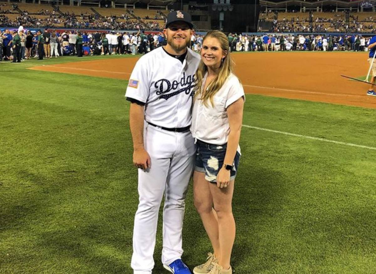 Dodgers' Max Muncy: A Fictional Dialogue With His Alternate Self Dodgers' Max Muncy: A Fictional Dialogue With His Alternate Self