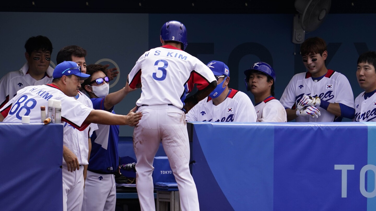 Dodgers Promote Ex-KBO Infielder Hyeseong Kim: Report Dodgers Promote Ex-KBO Infielder Hyeseong Kim: Report