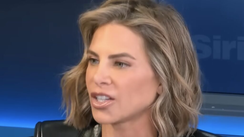 Dog Walker Argument: Kyle And Teddi's Fiery Exchange Dog Walker Argument: Kyle And Teddi's Fiery Exchange
