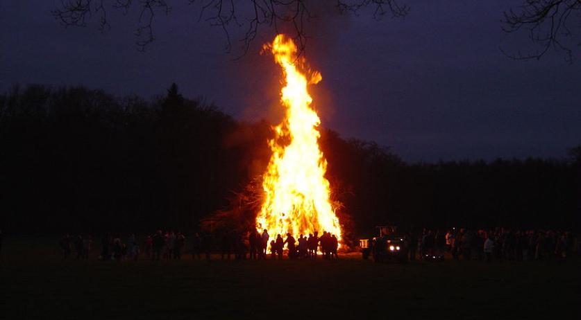 Dry Weather Raises Concerns For Easter Bonfire Safety Dry Weather Raises Concerns For Easter Bonfire Safety