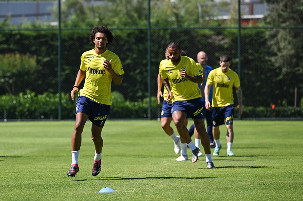 Dusan Tadic Transferi: Fenerbahçe İçin Yeni Bir Çağ Dusan Tadic Transferi: Fenerbahçe İçin Yeni Bir Çağ