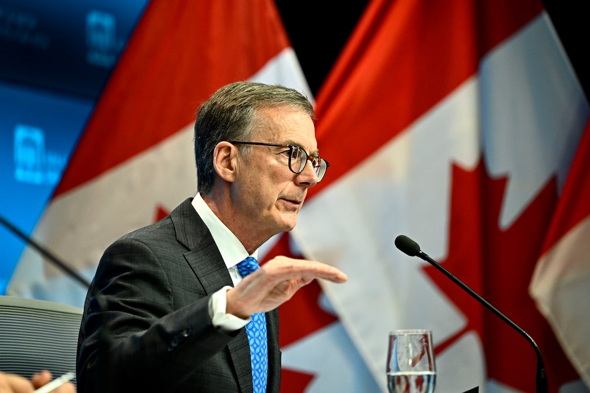 Economists Predict Bank Of Canada Rate Cuts Following Grim Retail Sales Report