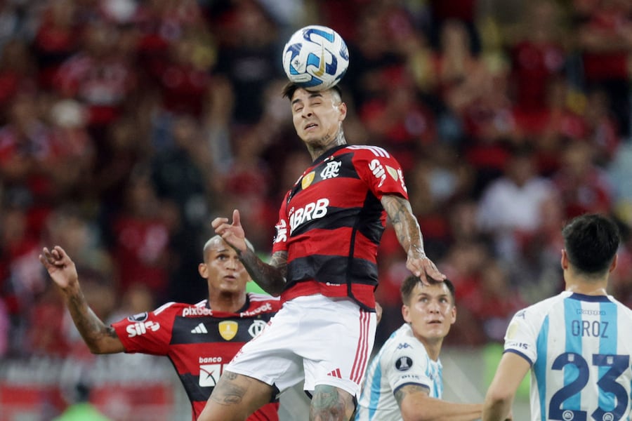 El Emotivo Detalle De Erick Pulgar Para Los Fanáticos Del Flamengo El Emotivo Detalle De Erick Pulgar Para Los Fanáticos Del Flamengo