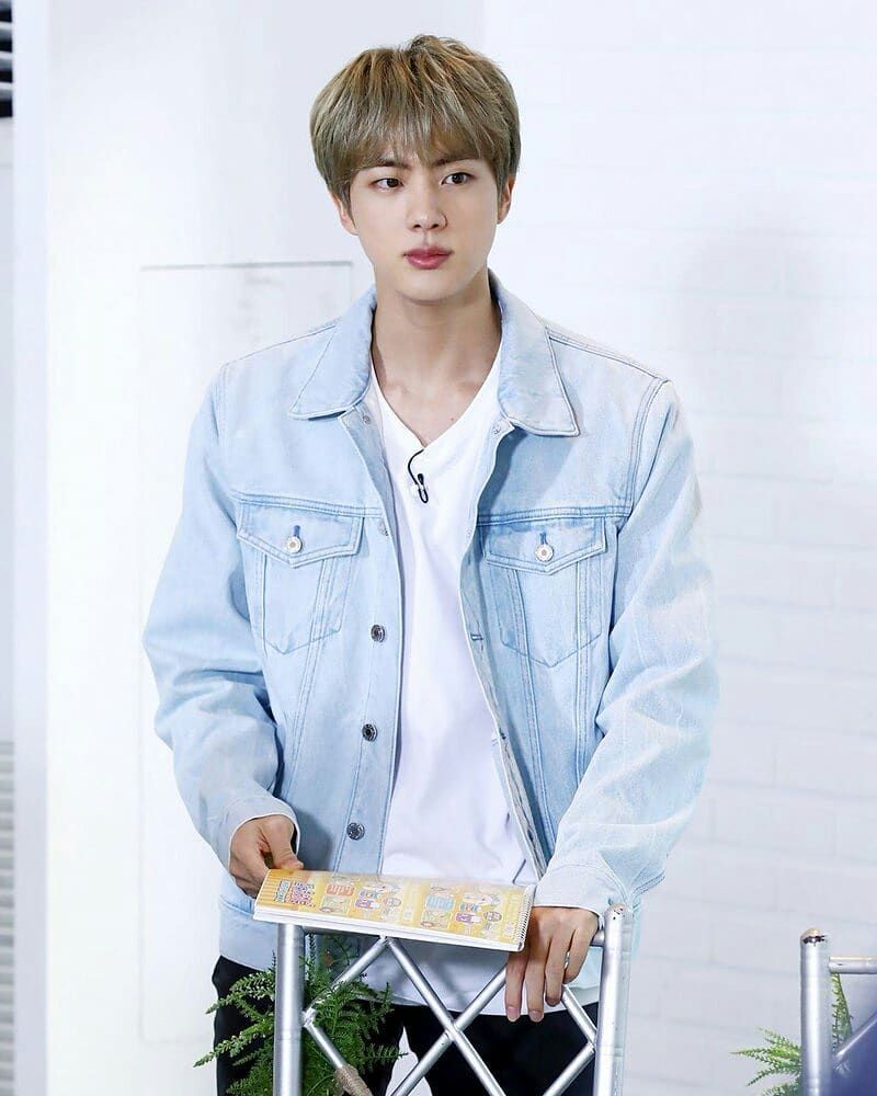 El Nuevo Episodio De Run BTS! Presenta A Jin En Una Película De Acción El Nuevo Episodio De Run BTS! Presenta A Jin En Una Película De Acción