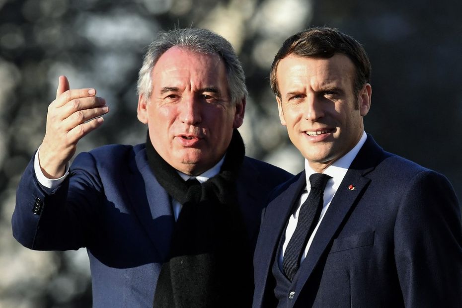 Elezioni Francia: La Strategia Di Bayrou Contro Il Successo Di Le Pen Elezioni Francia: La Strategia Di Bayrou Contro Il Successo Di Le Pen