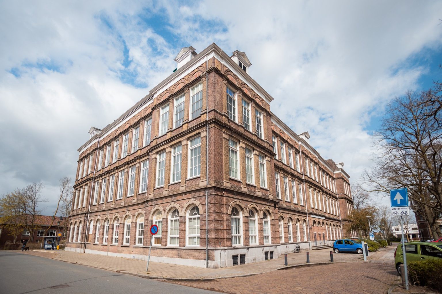 Enexis En Kampen In Juridisch Conflict: Weigering Stroomnetaansluiting Enexis En Kampen In Juridisch Conflict: Weigering Stroomnetaansluiting