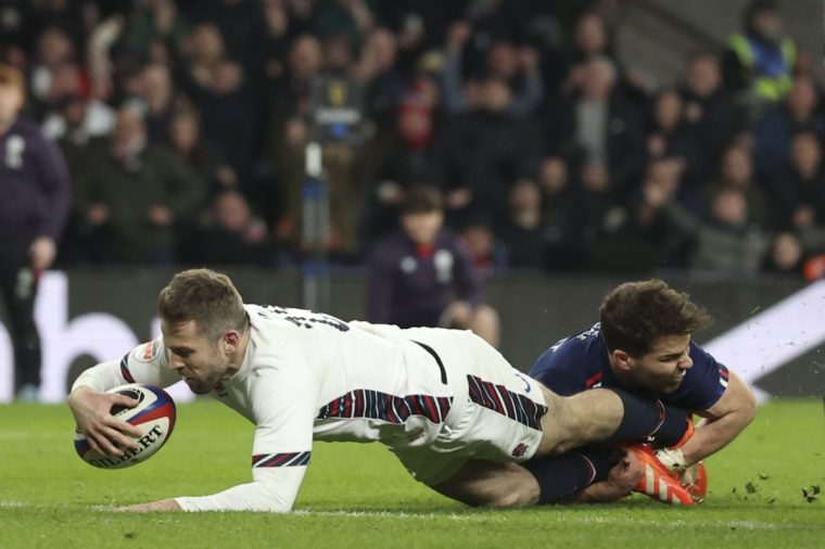 England's Last-Minute Win Against France: Daly's Heroics In Six Nations