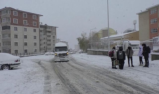 Erzurum Okullar Tatil Mi? Son Dakika Okul Durumu Ve Valilikten Açıklama Erzurum Okullar Tatil Mi? Son Dakika Okul Durumu Ve Valilikten Açıklama