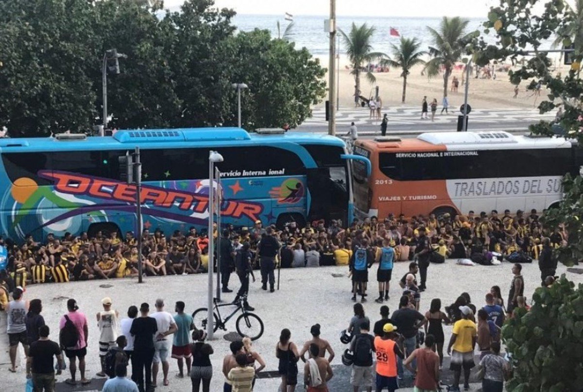 Escándalo En El Flamengo Vs Botafogo: Batalla Campal Entre Jugadores Escándalo En El Flamengo Vs Botafogo: Batalla Campal Entre Jugadores