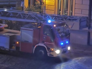 Essen-Heisingen: Nachtblühender Waldbrand Fordert Großeinsatz Der Feuerwehr Am 07.04.2025 Essen-Heisingen: Nachtblühender Waldbrand Fordert Großeinsatz Der Feuerwehr Am 07.04.2025