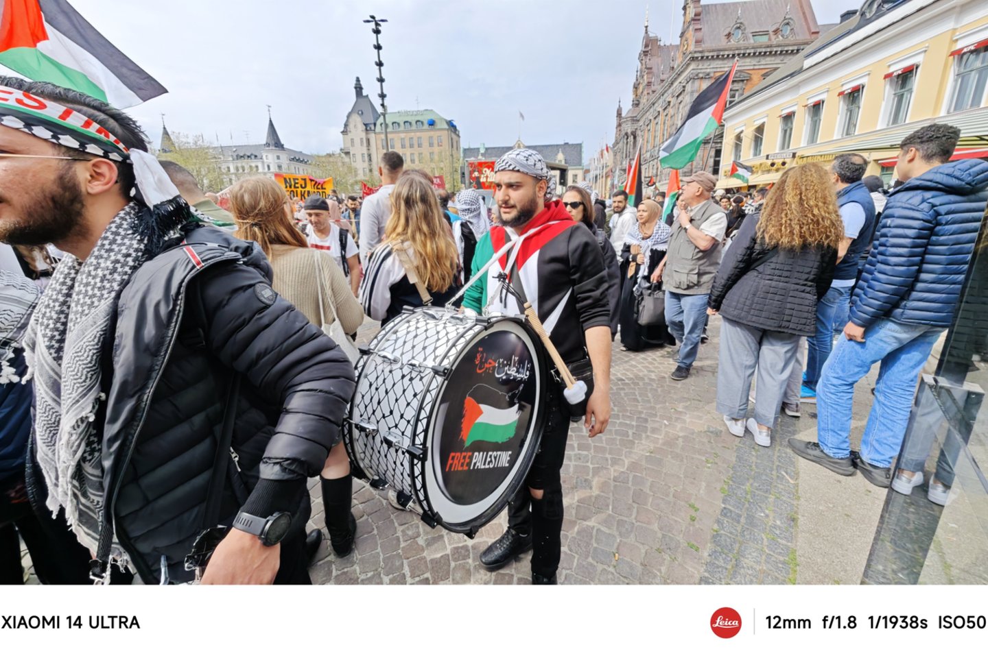 Eurovizija Bazelyje: Muzikos, Protestų Ir Saunų Savaitės Pradžia Eurovizija Bazelyje: Muzikos, Protestų Ir Saunų Savaitės Pradžia