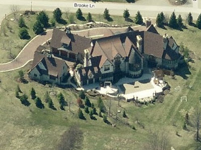 Exploring The Luxurious Estates Featured On MTV Cribs Exploring The Luxurious Estates Featured On MTV Cribs