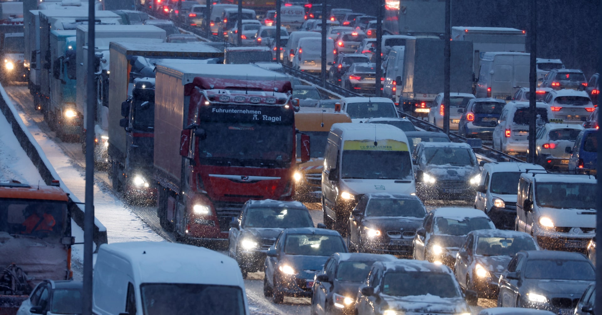 Falling European Car Sales Reflect Economic Downturn Falling European Car Sales Reflect Economic Downturn