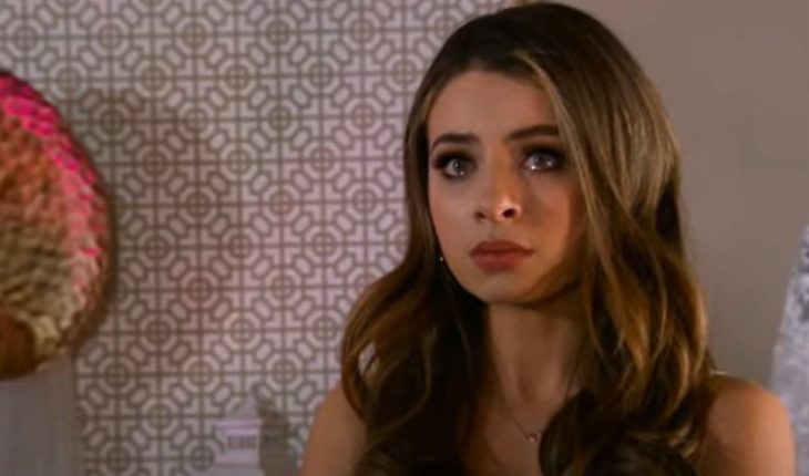 Fans React: Coronation Street's Daisy's Stripping Past Before Fame Fans React: Coronation Street's Daisy's Stripping Past Before Fame