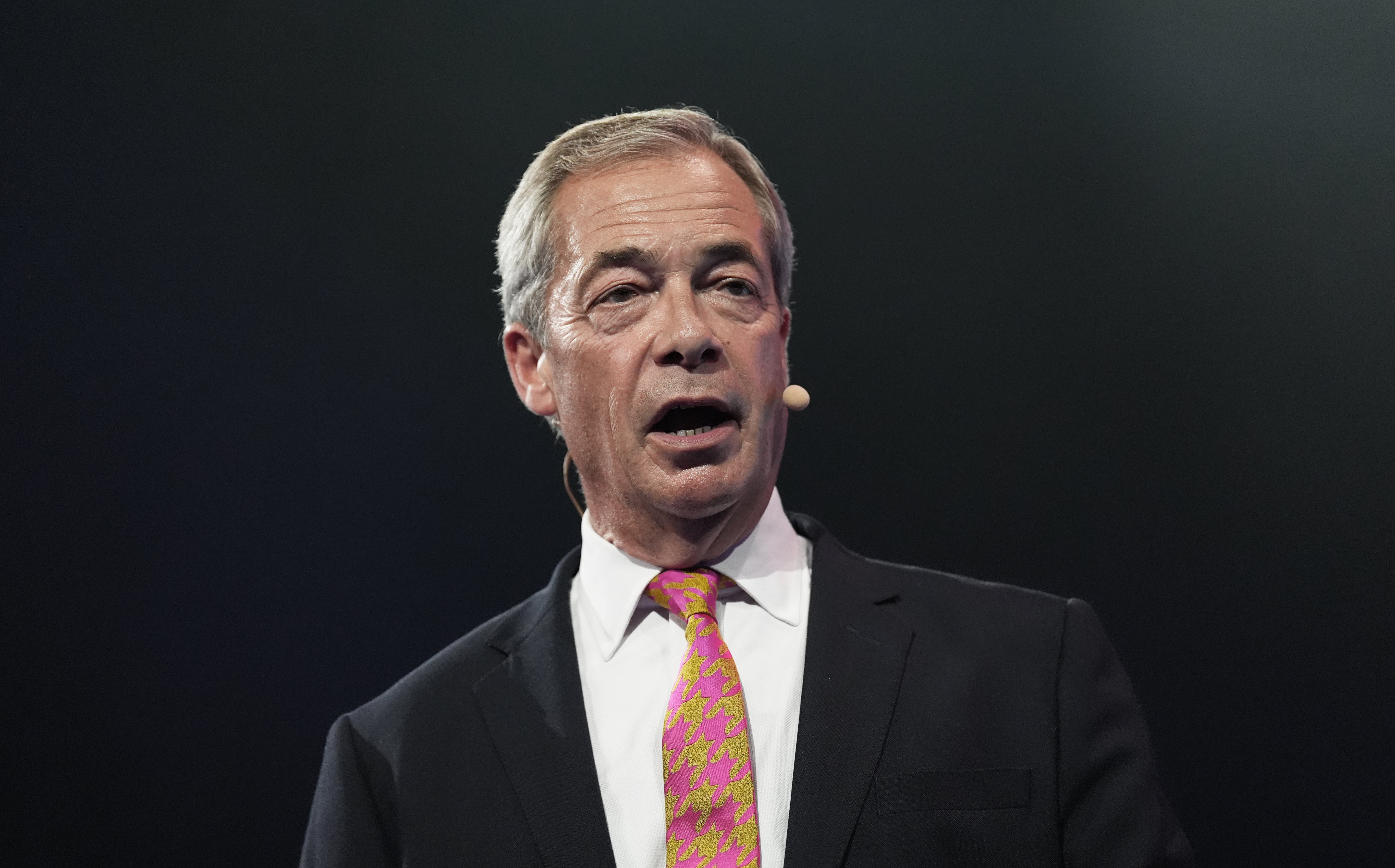 Farage's WhatsApp Messages Fuel Reform Party Civil War Farage's WhatsApp Messages Fuel Reform Party Civil War