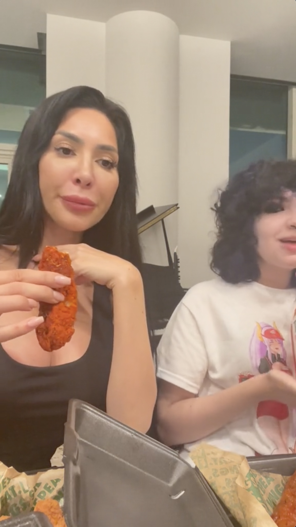 Farrah Abraham's Post-Teen Mom Life: Success Or Struggle? Farrah Abraham's Post-Teen Mom Life: Success Or Struggle?