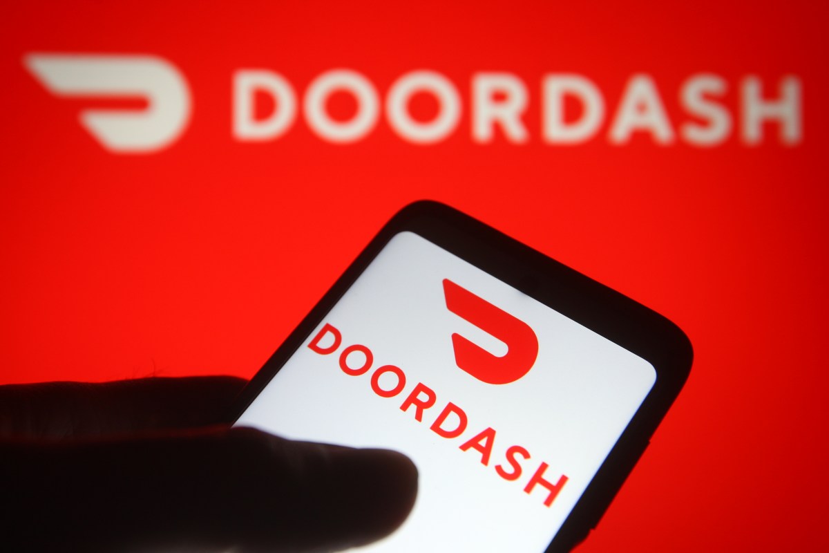 Food Delivery War: Uber Files Lawsuit Against DoorDash For Anti-Competitive Practices Food Delivery War: Uber Files Lawsuit Against DoorDash For Anti-Competitive Practices