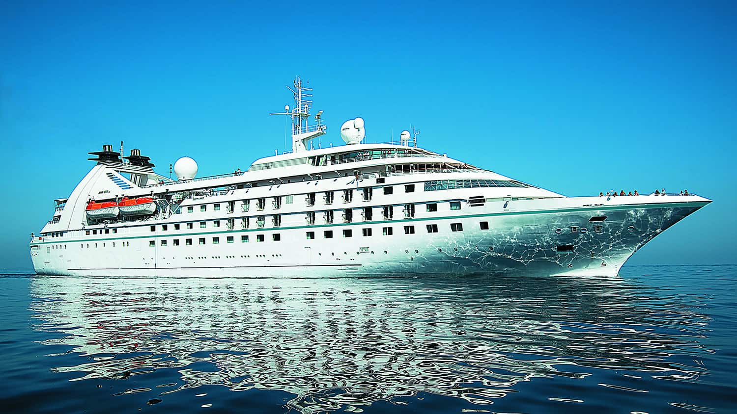 Foodie Adventures Await: Your Next Cruise With Windstar