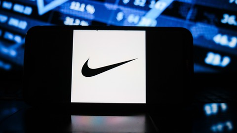 Foot Locker's Financial Report Shows Positive Trends For Nike Foot Locker's Financial Report Shows Positive Trends For Nike