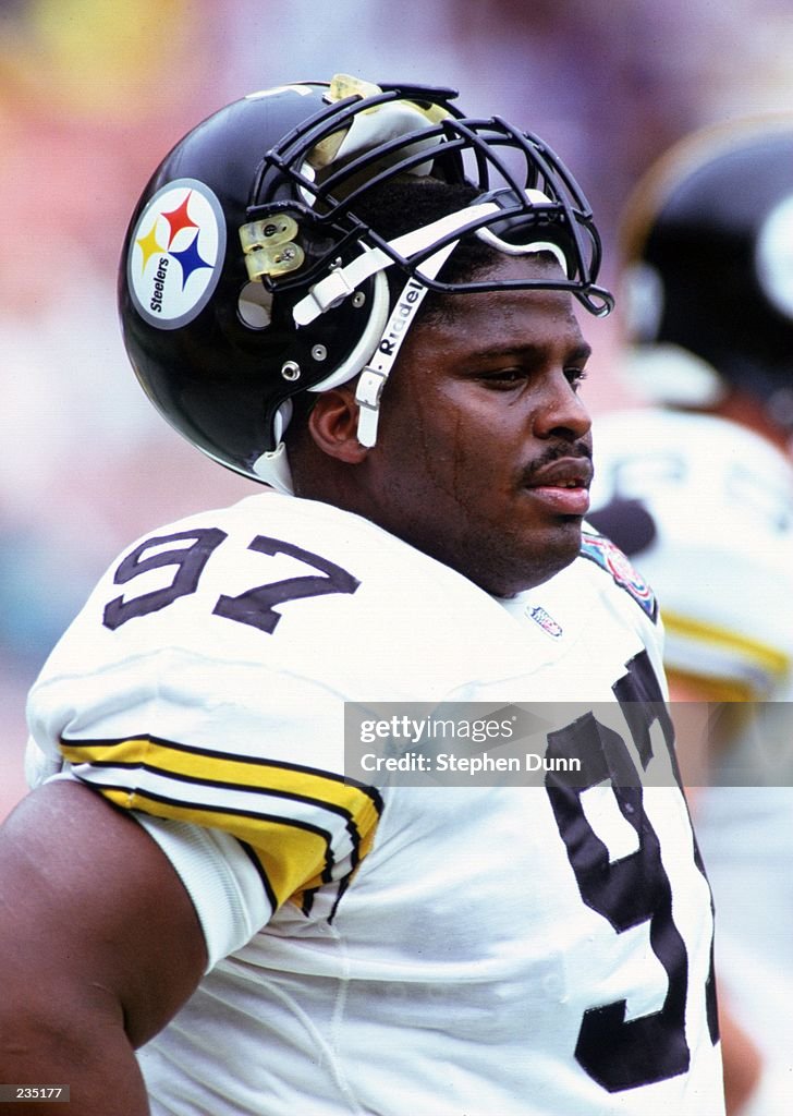 Former Pittsburgh Steelers Defensive Lineman Ray Seals Dies At 59 Former Pittsburgh Steelers Defensive Lineman Ray Seals Dies At 59