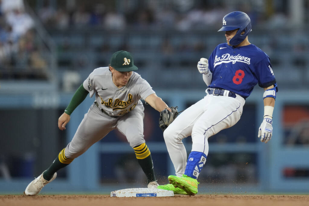 Freeman And Kim Home Runs Lead Dodgers To Victory Over Giants