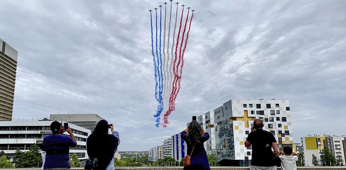 French Government Considers Ban On Hijabs For Minors In Public Areas French Government Considers Ban On Hijabs For Minors In Public Areas