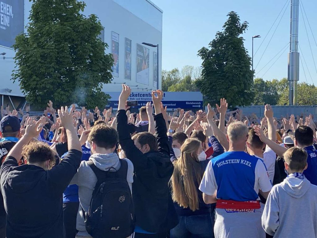 From Bundesliga Hopefuls To Relegation: Holstein Kiel's 2023/24 Story From Bundesliga Hopefuls To Relegation: Holstein Kiel's 2023/24 Story