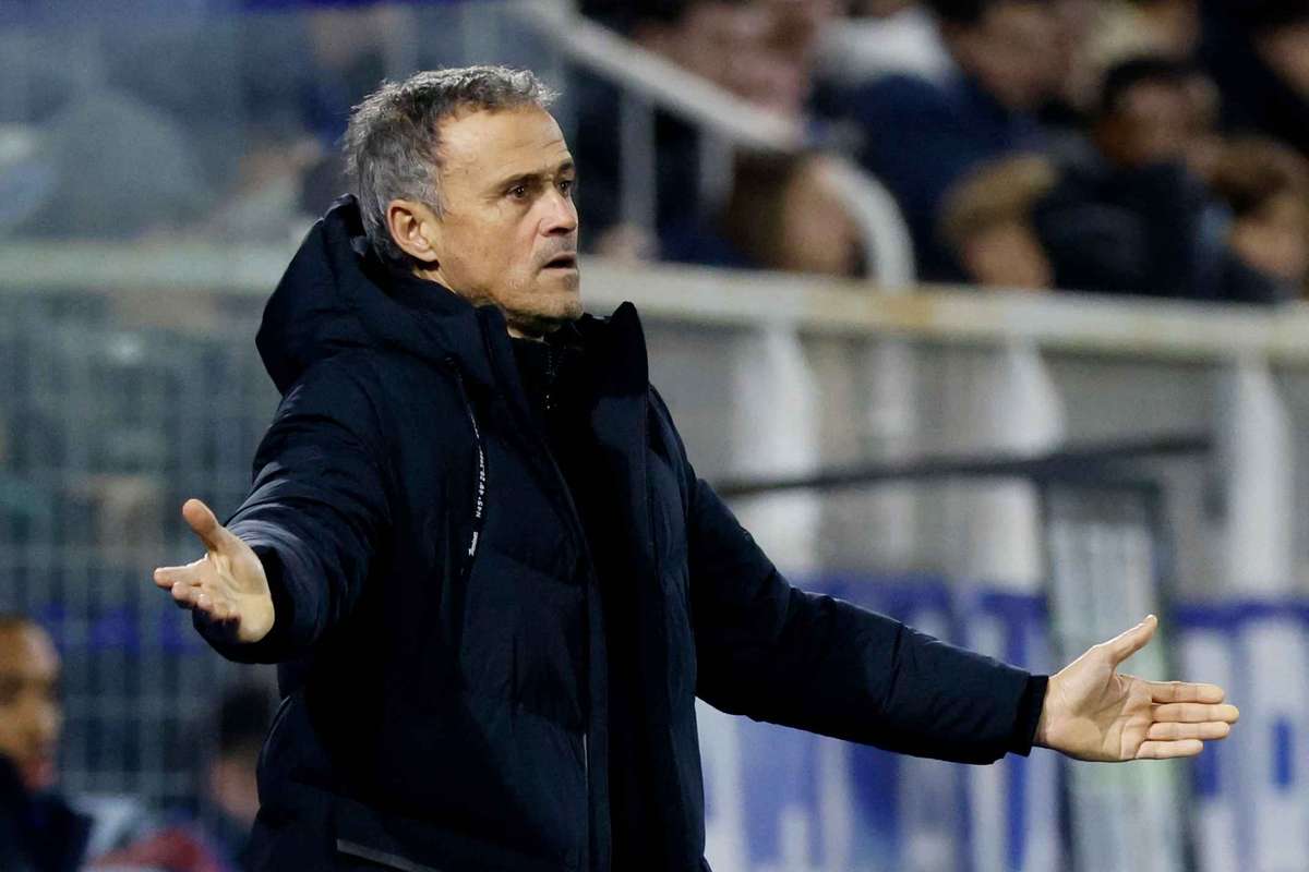 Futbollisti I PSG Largohet Nga Klubi Pas Vendimit Të Luis Enriques Futbollisti I PSG Largohet Nga Klubi Pas Vendimit Të Luis Enriques