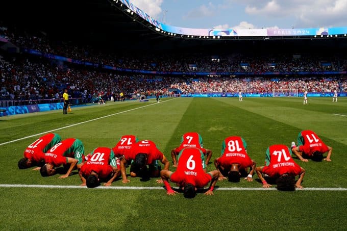 فوز تاريخي لديل تورو: المكسيك تحتفل في جيرو إيطاليا فوز تاريخي لديل تورو: المكسيك تحتفل في جيرو إيطاليا