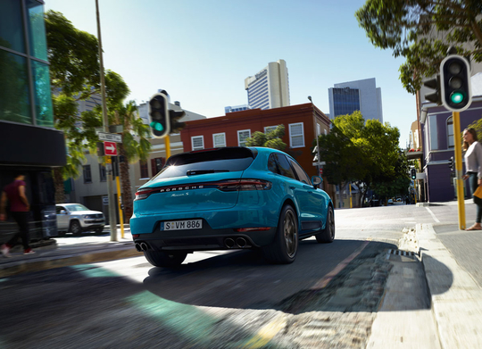 Fyrsta 100% Rafmagnsútgáfan Af Porsche Macan: Nýr Tími Í Lúxus-rafbílum Fyrsta 100% Rafmagnsútgáfan Af Porsche Macan: Nýr Tími Í Lúxus-rafbílum