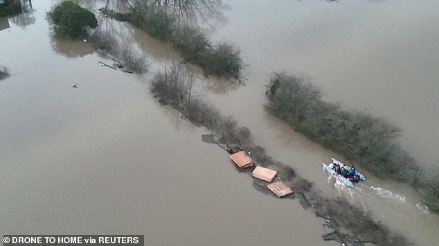 Ghetto Fears Rise As Caravans Flood UK City Ghetto Fears Rise As Caravans Flood UK City
