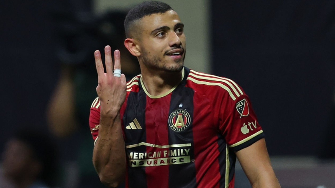 Giorgos Giakoumakis' Diminished MLS Transfer Value: A Comprehensive Analysis Giorgos Giakoumakis' Diminished MLS Transfer Value: A Comprehensive Analysis
