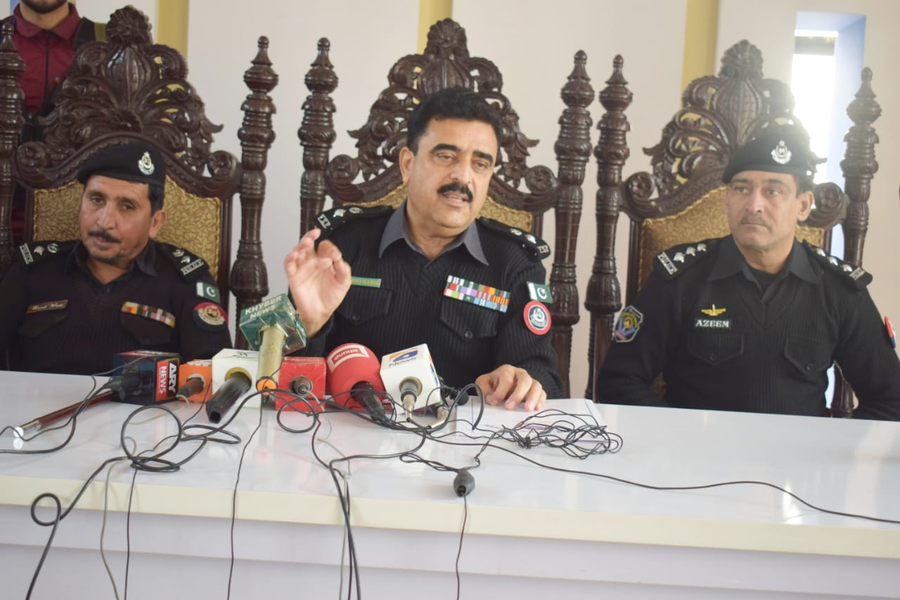 گجرانوالہ: دیرینہ دشمنی، فائرنگ کا واقعہ، 5 افراد جاں بحق، ملزم ہلاک گجرانوالہ: دیرینہ دشمنی، فائرنگ کا واقعہ، 5 افراد جاں بحق، ملزم ہلاک