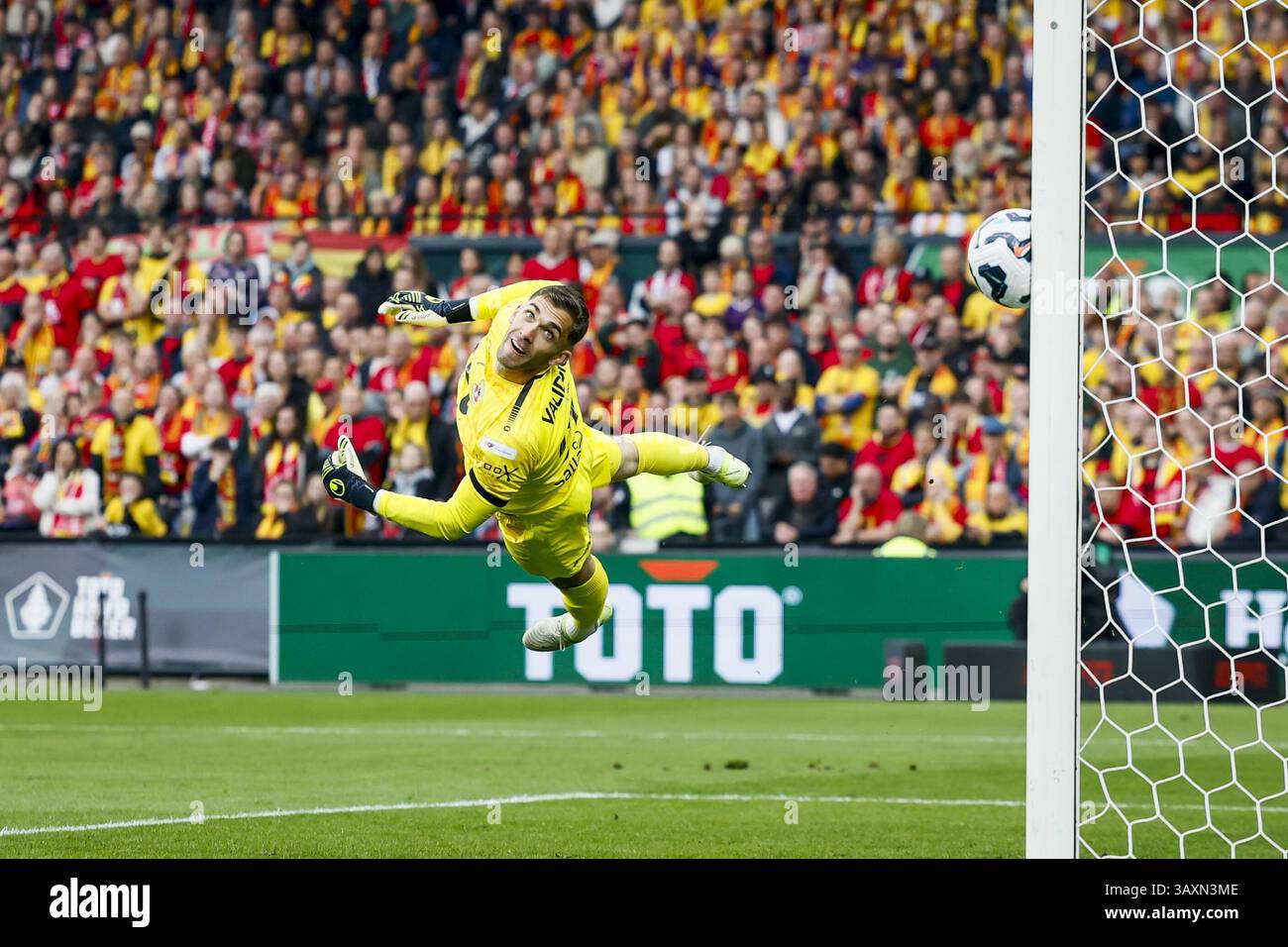 Go Ahead Eagles Clinch Cup: De Busser Bosses Win Penalty Shoot-Out Go Ahead Eagles Clinch Cup: De Busser Bosses Win Penalty Shoot-Out