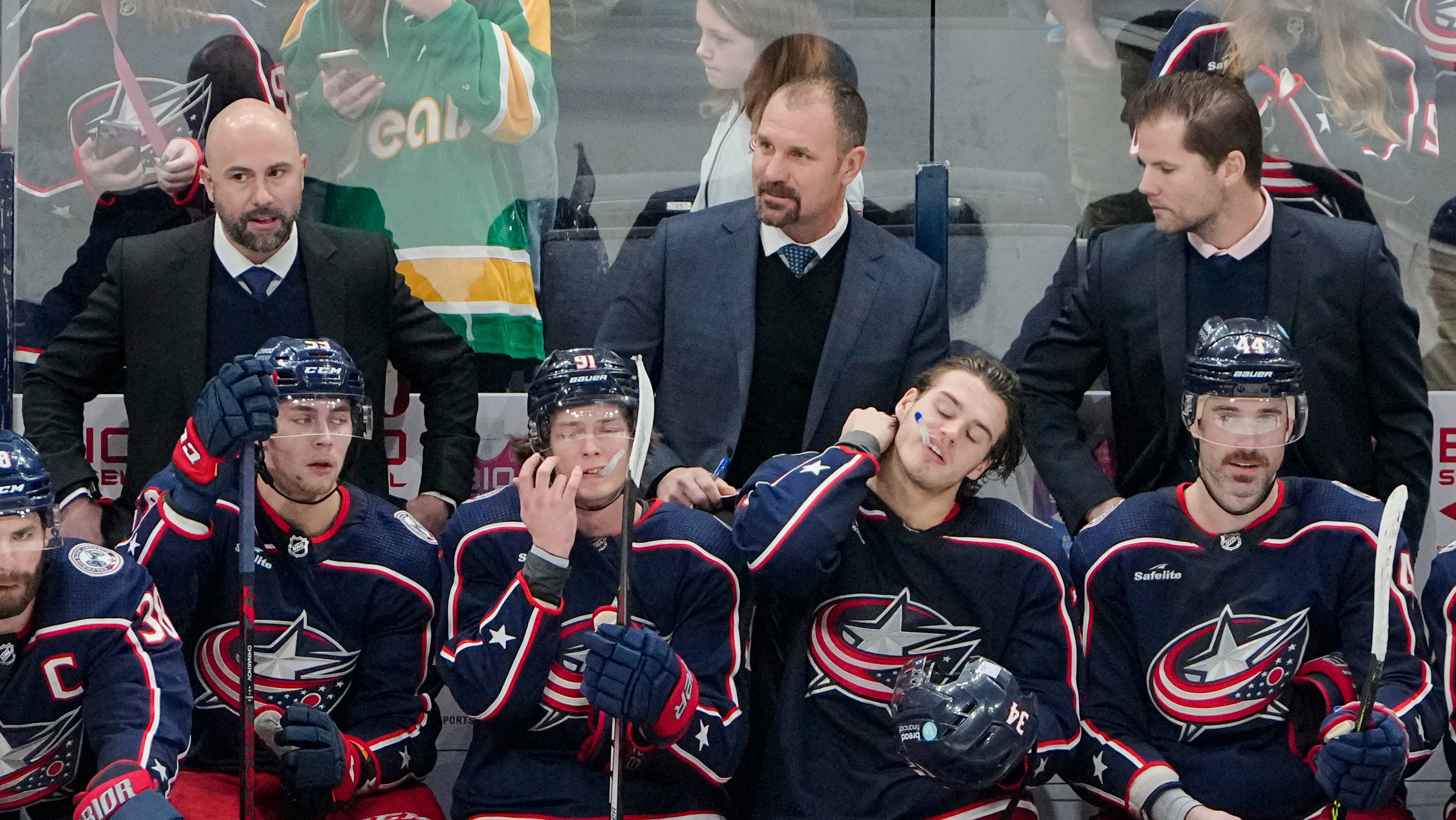 Golden Knights Defeat Blue Jackets 4-0 Behind Hill's 27-Save Shutout